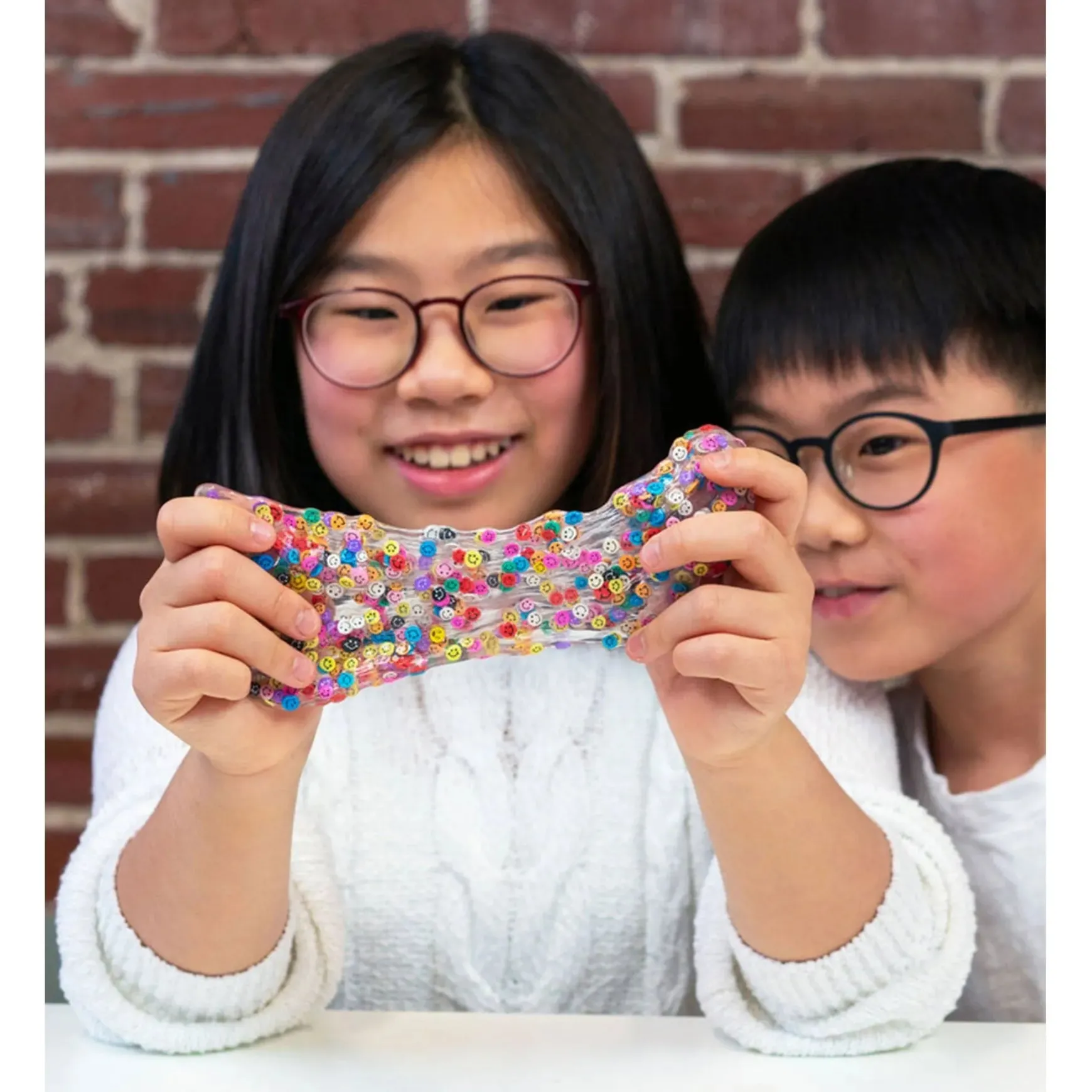 Crazy Aaron's Putty Mixed Emotions - Hide Inside