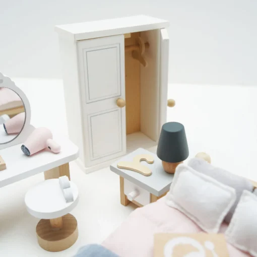 Daisylane Master Bedroom