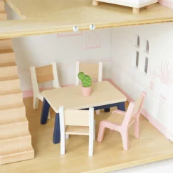 Daisylane Starter Furniture Set