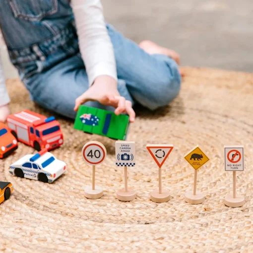 Iconic Toy - Loose Change Road Signs